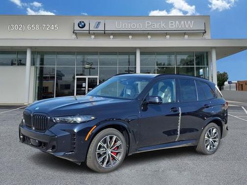 Carbon Black Metallic 2026 BMW X5 xDrive50e