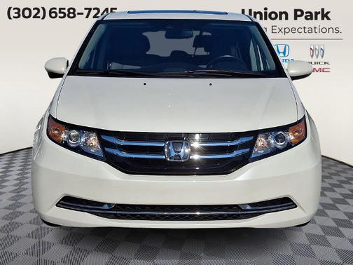 White 2017 Honda Odyssey EX-L