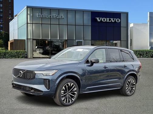 2026 Volvo XC90 Ultra Dark Theme