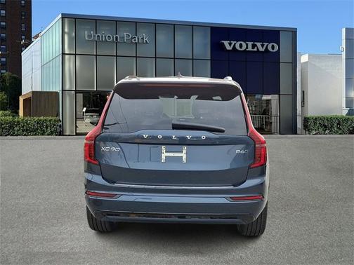 2026 Volvo XC90 Ultra Dark Theme