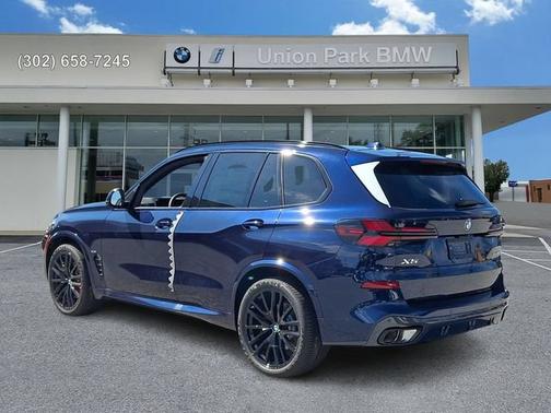 Tanzanite Blue II Metallic 2026 BMW X5 xDrive40i