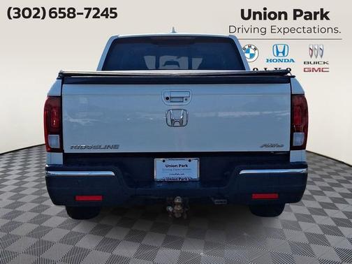White 2019 Honda Ridgeline RTL