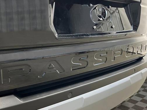Crystal Black Pearl 2026 Honda Passport RTL