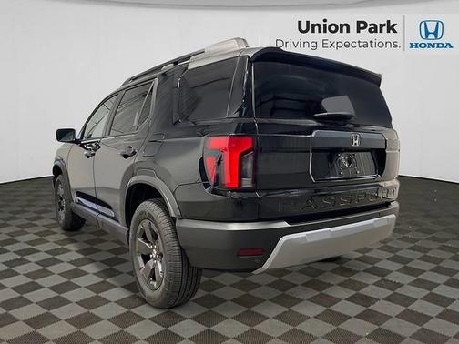 Crystal Black Pearl 2026 Honda Passport RTL