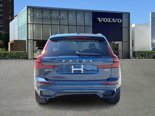 Denim Blue Metallic 2026 Volvo XC60 Ultra