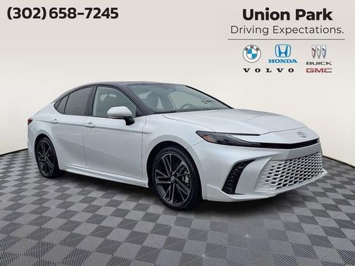 Pearl 2025 Toyota Camry XSE