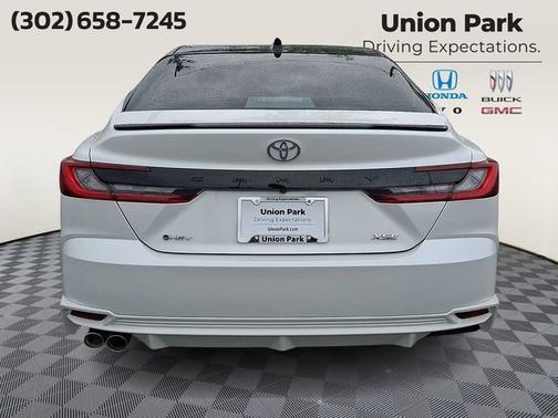 Pearl 2025 Toyota Camry XSE