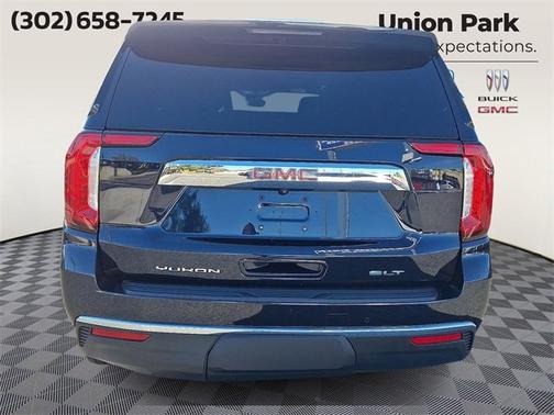 2023 GMC Yukon SLT
