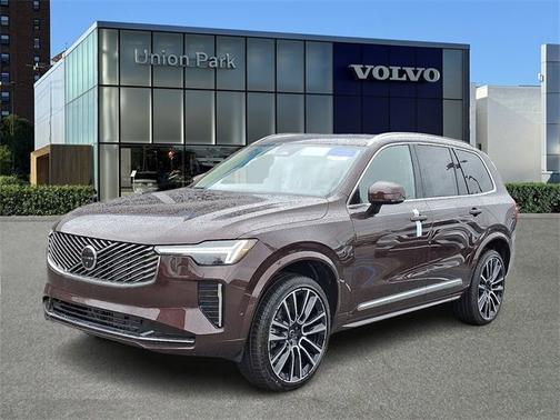 2025 Volvo XC90 Plus