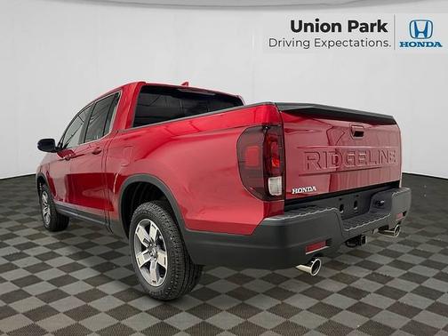 Radiant Red Metallic II 2026 Honda Ridgeline RTL