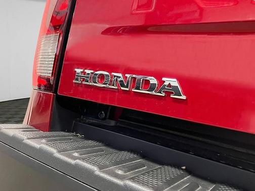 Radiant Red Metallic II 2026 Honda Ridgeline RTL