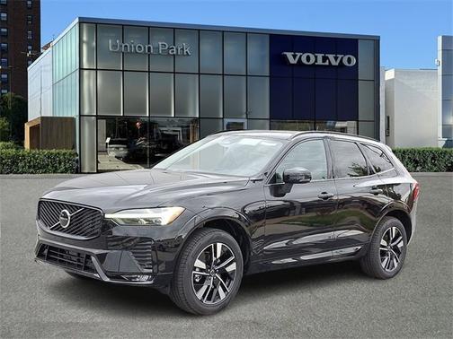 2026 Volvo XC60 Core