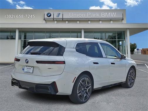 2026 BMW iX xDrive60