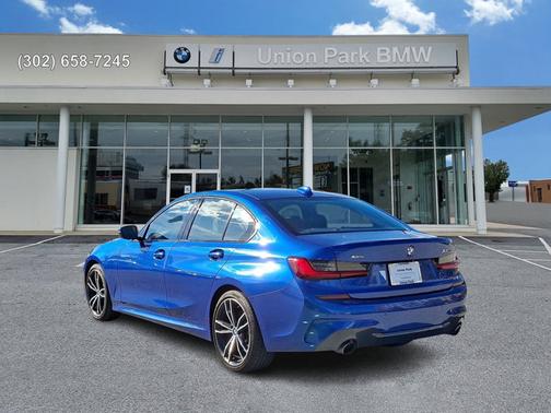 2019 BMW 330 i xDrive