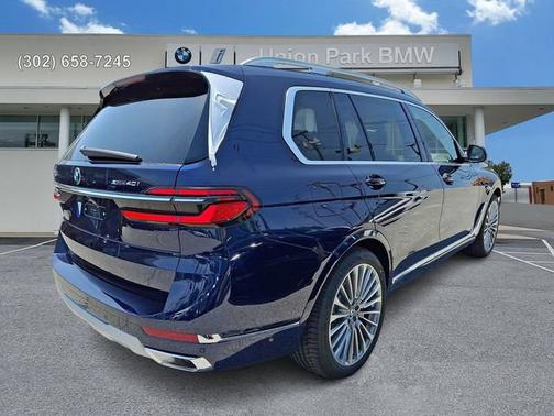 Tanzanite Blue II Metallic 2027 BMW X7 xDrive40i