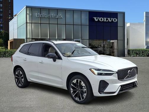 2026 Volvo XC60 Plus