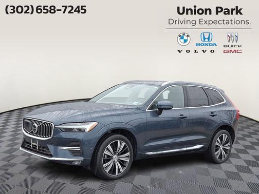 2023 Volvo XC60 Plus Bright Theme