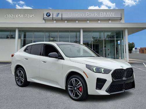 Alpine White 2027 BMW X2 xDrive28i