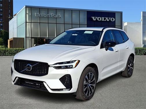 2025 Volvo XC60 Plus