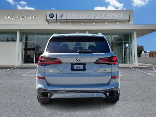 Brooklyn Grey Metallic 2026 BMW X5 xDrive40i