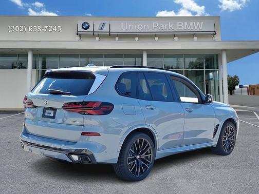 Brooklyn Grey Metallic 2026 BMW X5 xDrive40i
