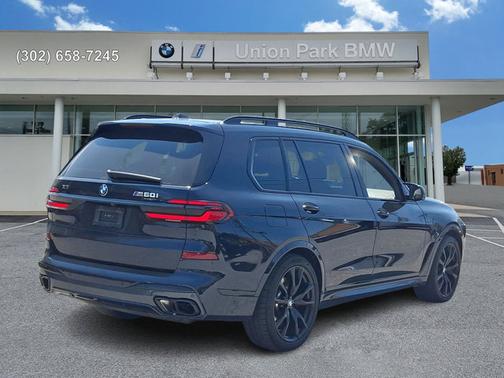 Carbon Black Metallic 2024 BMW X7 M60i