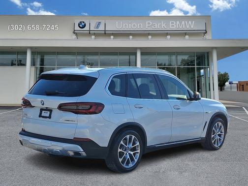 2023 BMW X5 xDrive45e