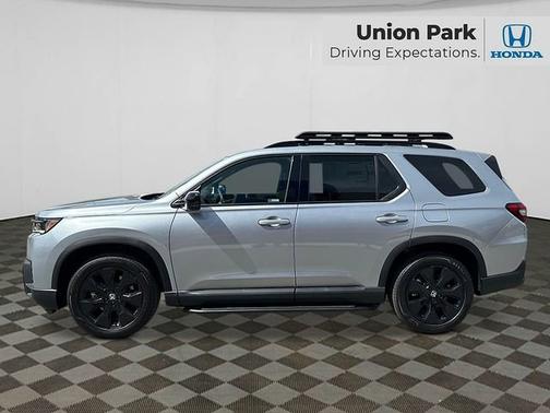 Solar Silver Metallic 2026 Honda Pilot Black Edition