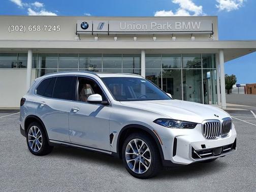 Mineral White Metallic 2026 BMW X5 xDrive40i