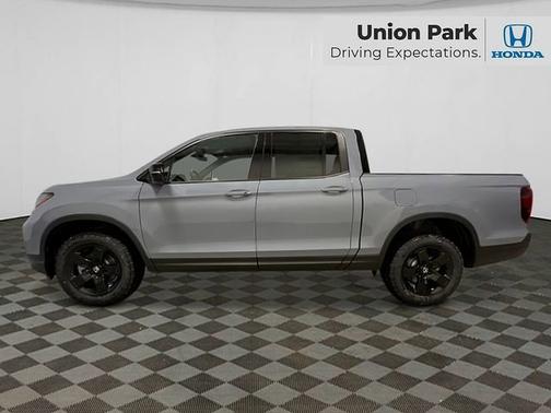 Sonic Gray Pearl 2026 Honda Ridgeline Black Edition