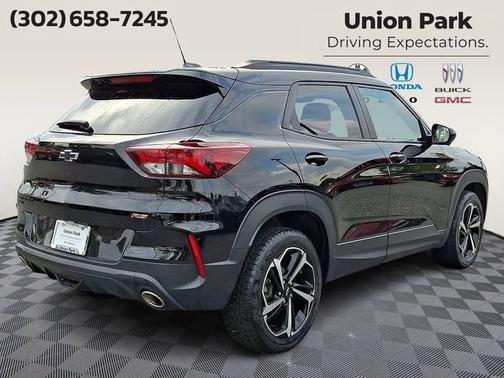 Mosaic Black Metallic 2022 Chevrolet Trailblazer RS