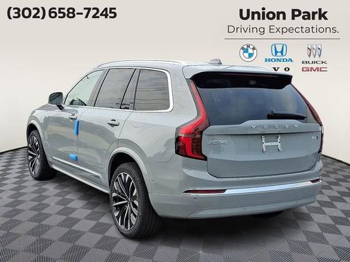 Vapour Grey Metallic 2026 Volvo XC90 Plus