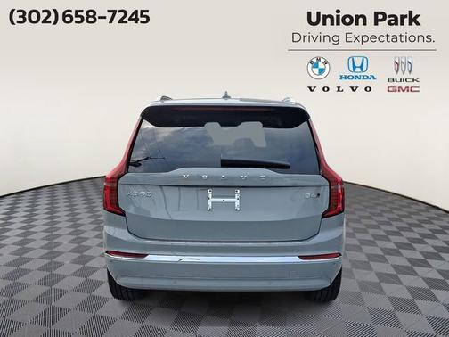 Vapour Grey Metallic 2026 Volvo XC90 Plus