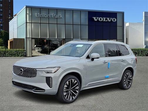 2026 Volvo XC90 Plus