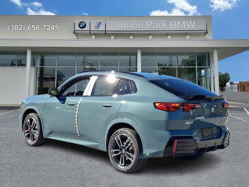 Cape York Green Metallic 2027 BMW X2 xDrive28i