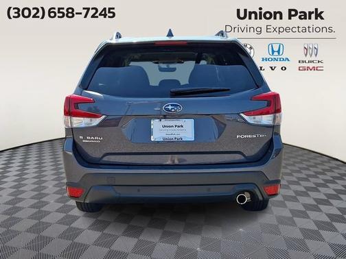 Magnetite Gray Metallic 2022 Subaru Forester Limited