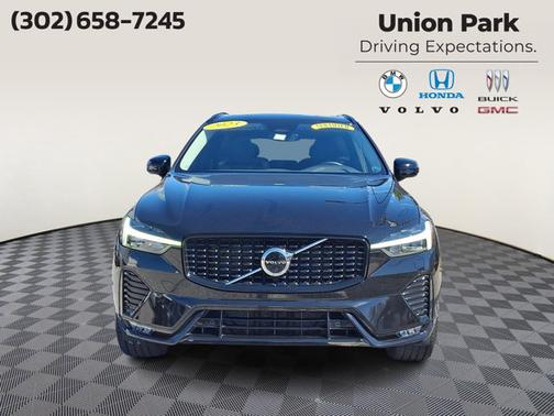 Onyx Black Metallic 2023 Volvo XC60 Plus Dark Theme