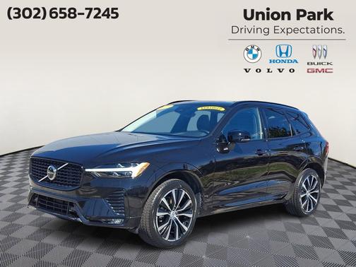 Onyx Black Metallic 2023 Volvo XC60 Plus Dark Theme