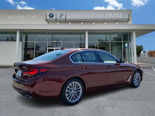 Aventurin Red Metallic 2023 BMW 530 530i xDrive
