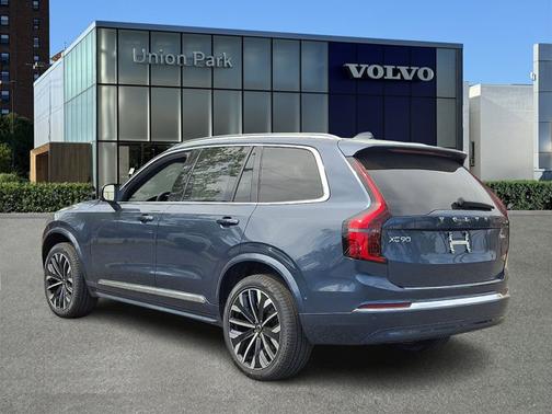 Denim Blue Metallic 2026 Volvo XC90 Plus