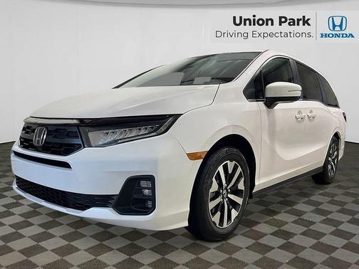 Platinum White Pearl 2026 Honda Odyssey EX-L