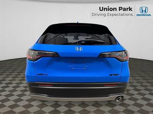 Boost Blue Pearl 2027 Honda HR-V Sport