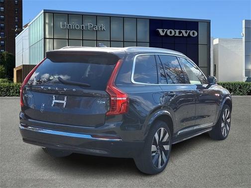 2025 Volvo XC90 Plug-In Hybrid Ultra