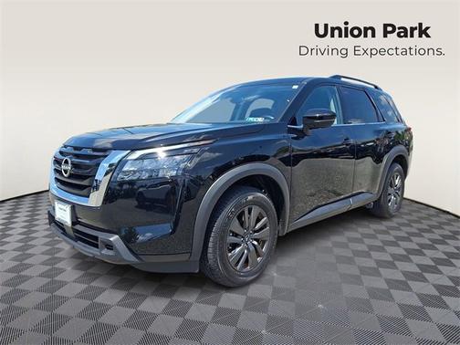 2023 Nissan Pathfinder SV