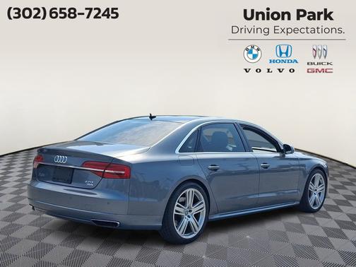 Cuvee Silver Metallic - 0D0D 2016 Audi A8 L 4.0T