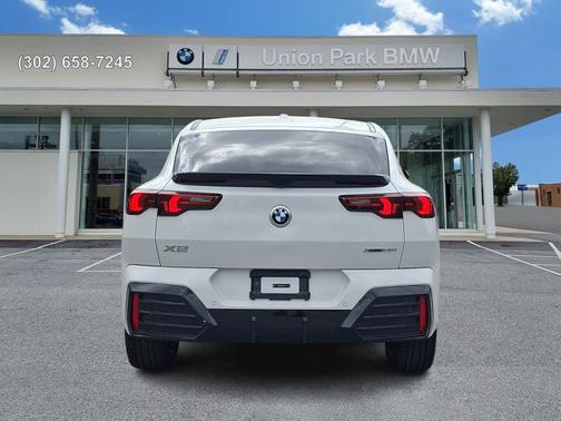Alpine White - 300 2025 BMW X2 xDrive28i