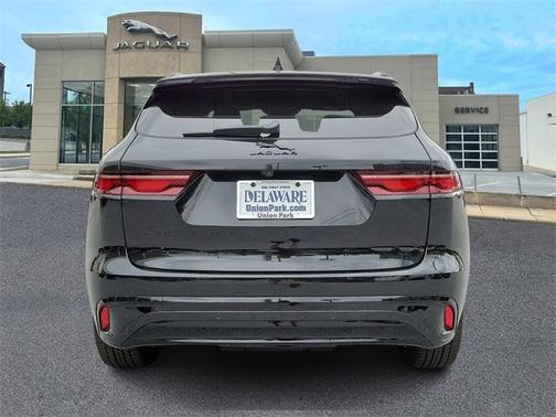 2025 Jaguar F-PACE R-Dynamic S