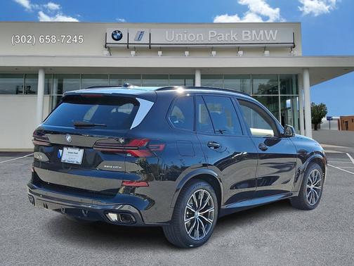 Black Sapphire Metallic 2026 BMW X5 xDrive50e