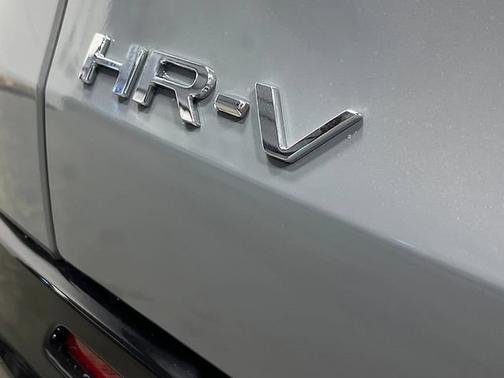 Urban Gray Pearl 2027 Honda HR-V EX-L