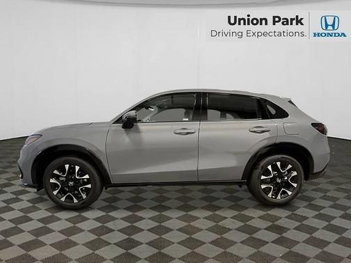 Urban Gray Pearl 2027 Honda HR-V EX-L